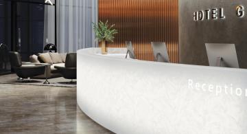 Edustava hotellin sisustus